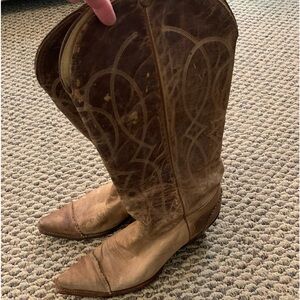 Tony Lama women’s boots size 10 barely worn.